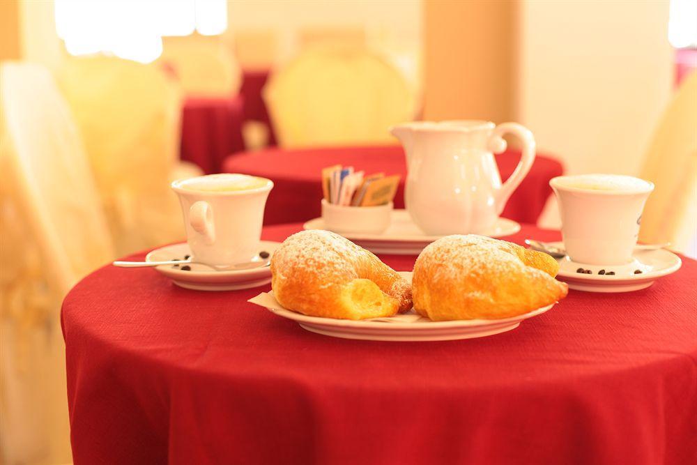 Hotel Stefan Room & Breakfast Гаттео-а-Маре Экстерьер фото